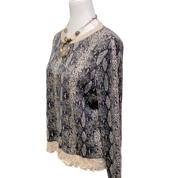 Fate Distressed Snake Print Sweater - Picture 4 of 7